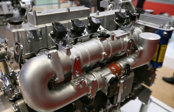 Electric Start 230HP 6 Cylinders Yuchai Diesel Engine For Truck
